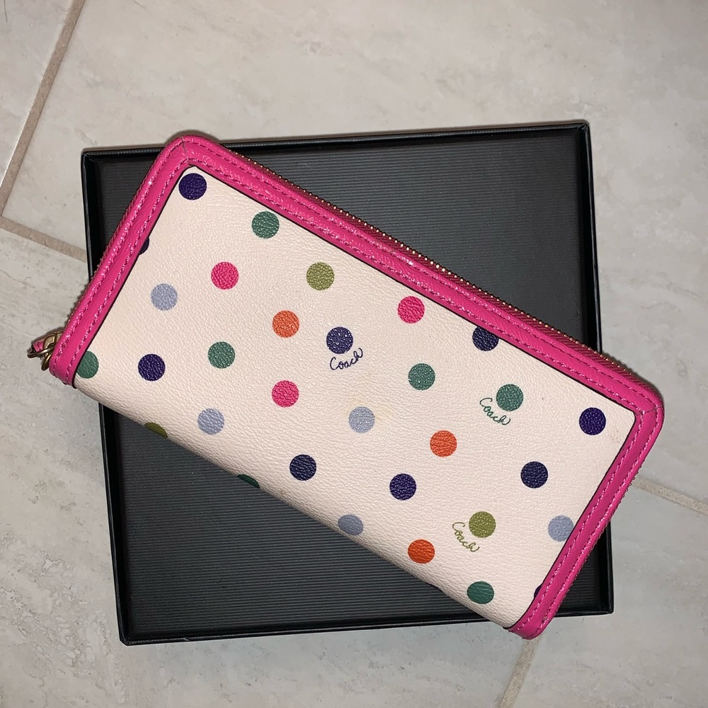 💕Coach Wallet💕